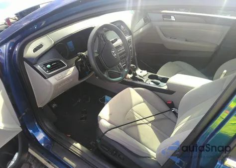 2016 Hyundai Sonata Sport z USA, uszkodzony, nr VIN 5NPE34AF4GH268800